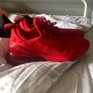 Nike Air Max 270 Red